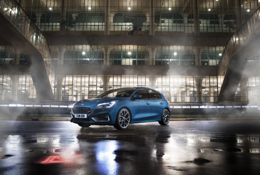  Ford Focus ST 2019 года  (WW) (фото 10 из 43)
